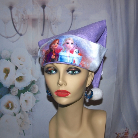 Frozen 2 Santa Hat NWT Elsa & Ana - Picture 2 of 7